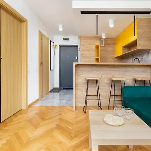 By Renters Apartament Warszawa